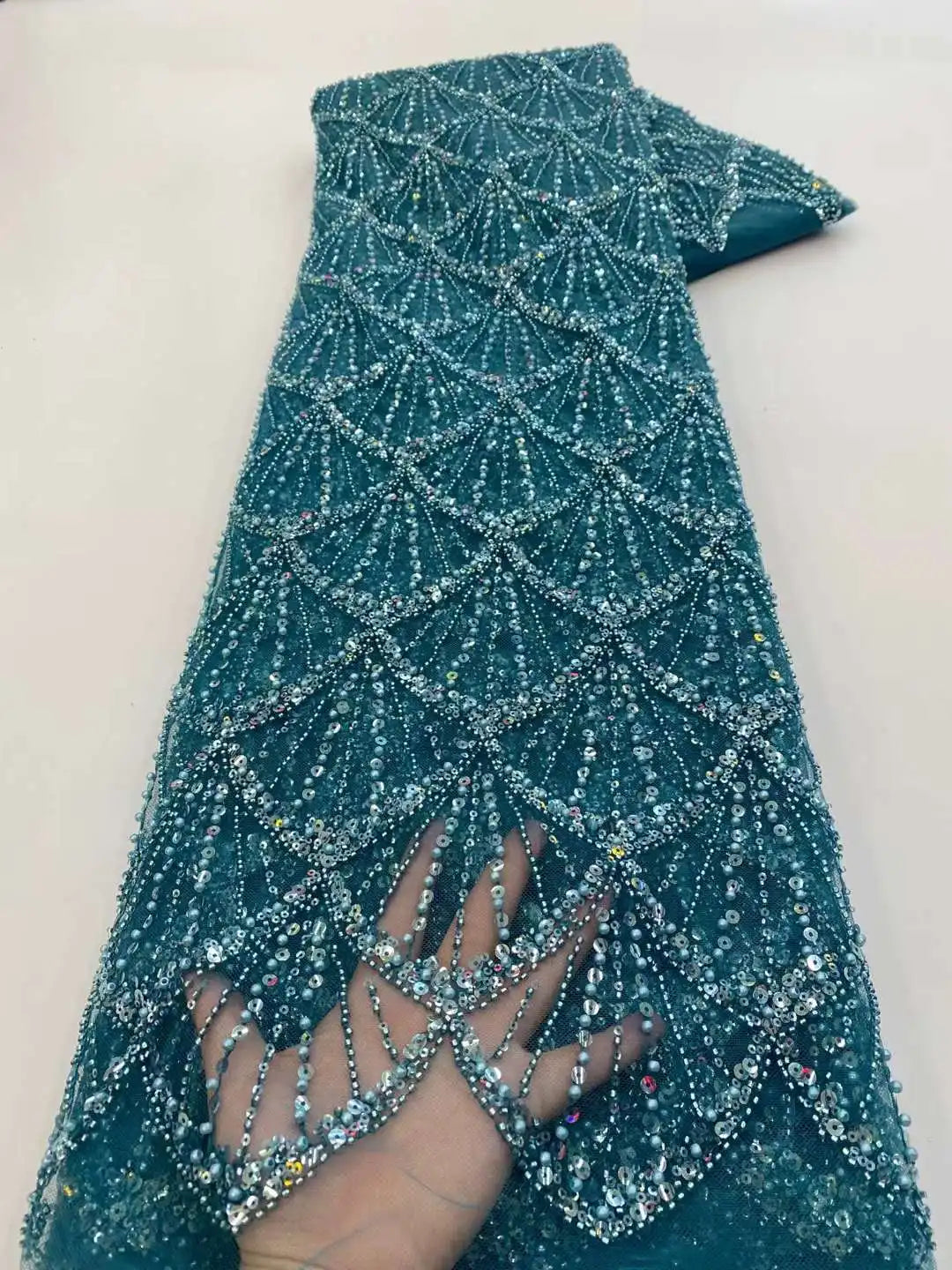 African Heavy Beads Lace Fabric 2024 High Quality Nigerian Sequins Groom Lace French Tulle Fabric For Wedding Party Dress Sewing