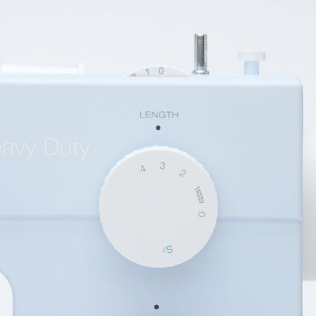 SINGER Heavy Duty 4423 Sewing Machine Meltwater Blue