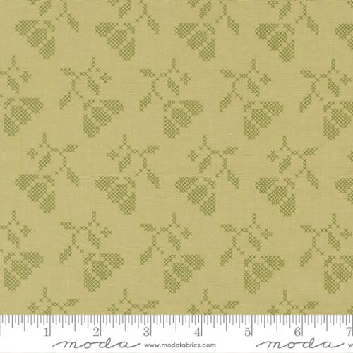 Cotton Fabric Sunbonnet Pear Blooming Stitches 44/45"