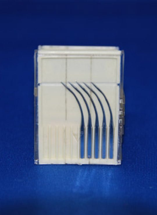 Overlock Curved Machine Needles - Size 11(10), 12, 14, 16 (5 Pack)