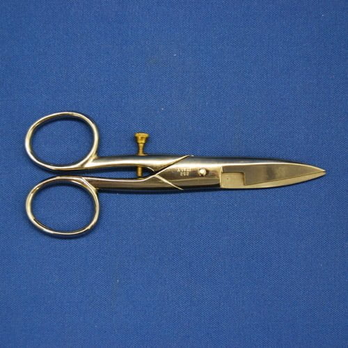 Mundial Button Hole Scissors - 4.5" Length