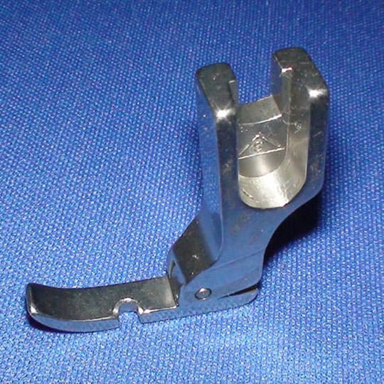 Right Hinged Cording Foot - Sewing Machine Parts Fabric (1 Piece)