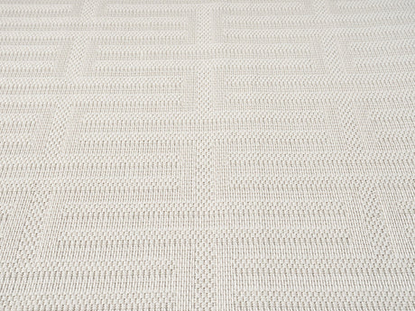 Durable Outdoor Rug Crafted from 100% Polypropylene