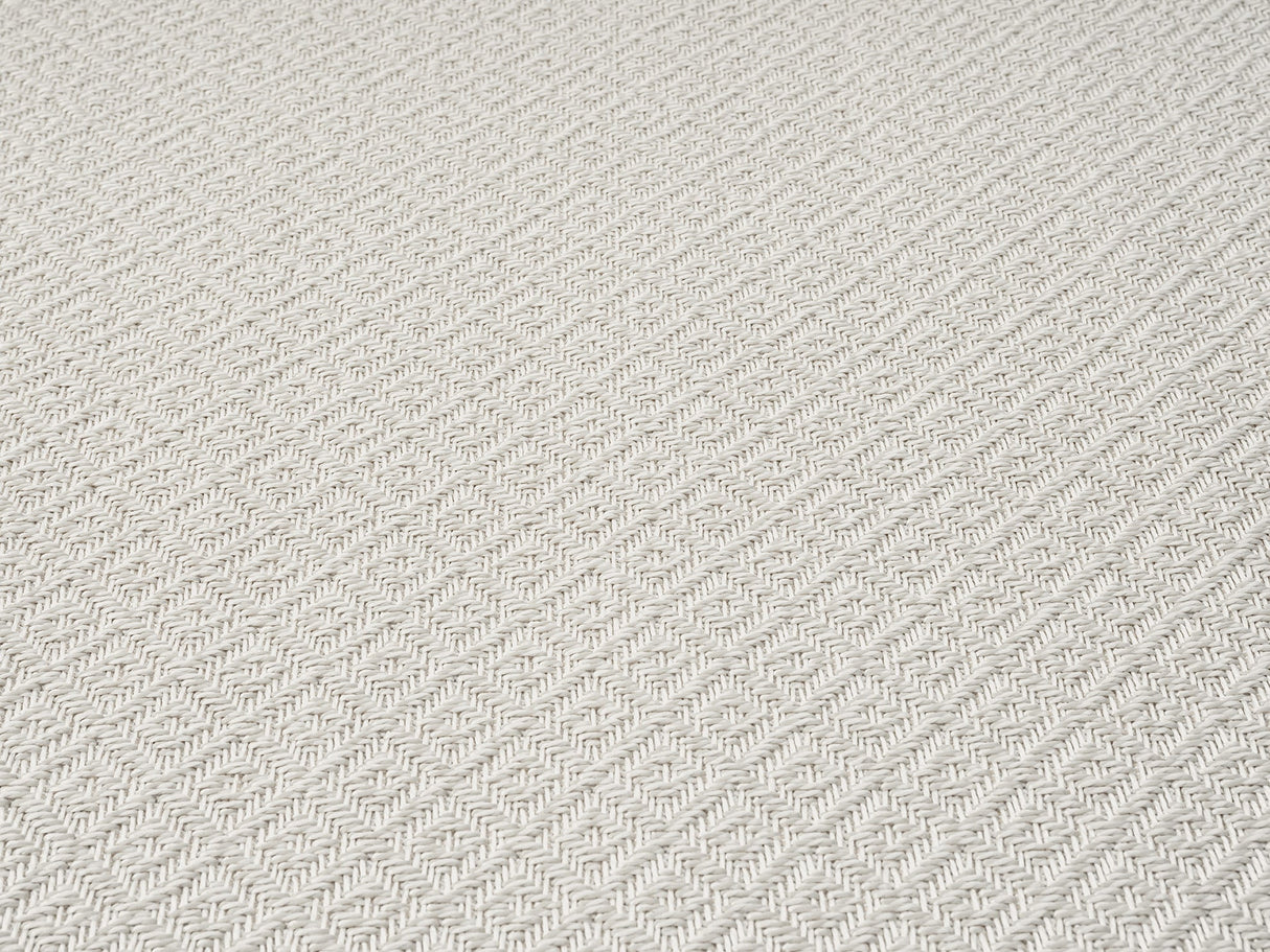 Durable Outdoor Rug Polypropylene Fabric - TOV 304, Indoor Outdoor, Machine Made, Made In Turkey, 4' X 6' To 9' 3" X 12' 5" (1 Piece)