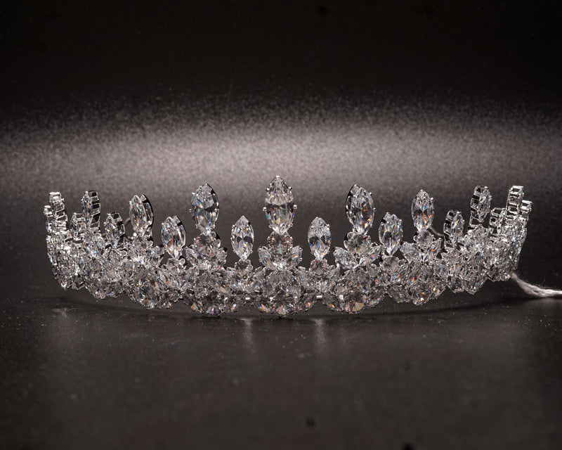 1 1/2" Silver Tiara with Clear Gem Stones (TX033)