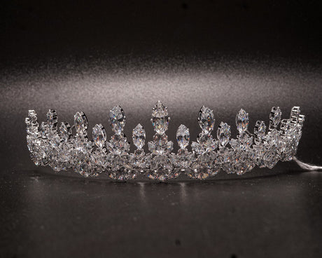 1 1/2" Silver Tiara with Clear Gem Stones (TX033)