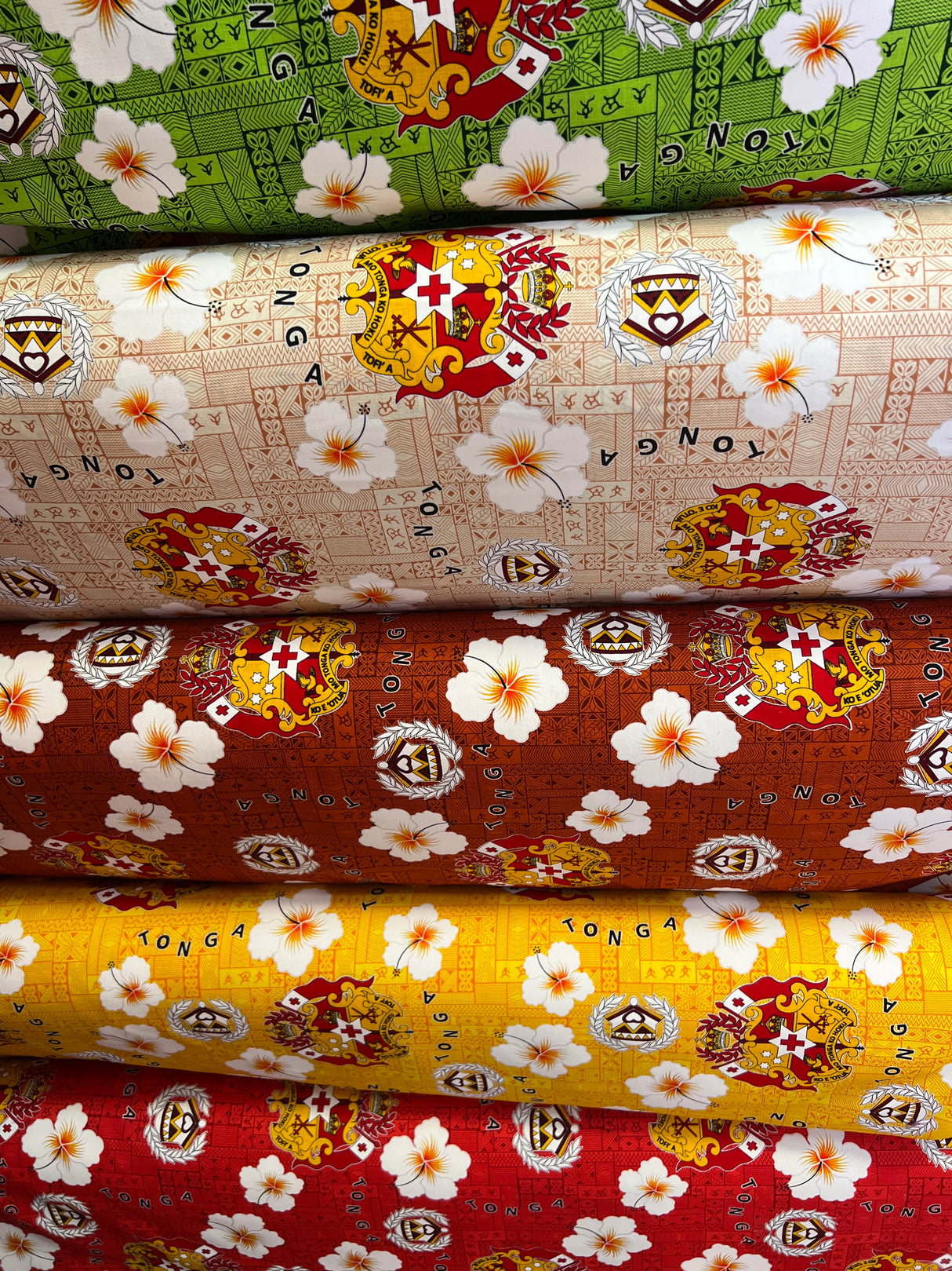 Tonga Seal Hibiscus All Over Design Cotton Light Barkcloth Fabric - Hibiscus Floral Print, 45" Width (1 Yard)