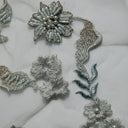 1 yarda de tela de encaje de tul bordada con apliques y diseño floral 3D asombroso, 52" de ancho