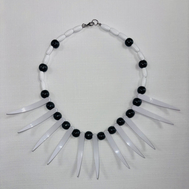 Polynesian Samoan Ula Nifos Necklace - White, Brown Beaded Design (1 Piece)