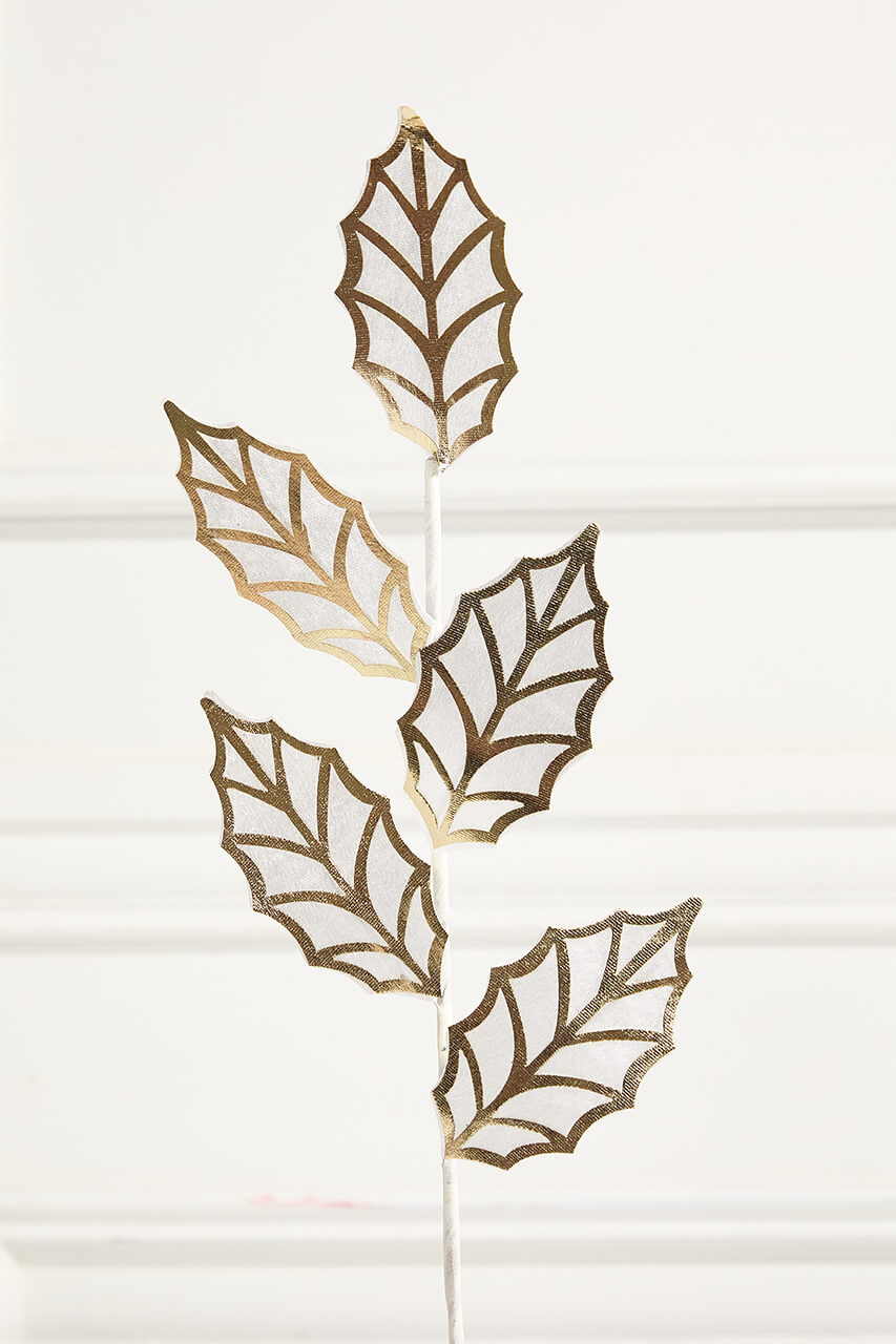 20" Ivory & Gold Metallic Leaf Spray