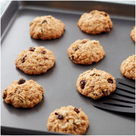 Wilton Perfect Results Premium Non-Stick Bakeware Mega Cookie Baking Set, 3-Piece