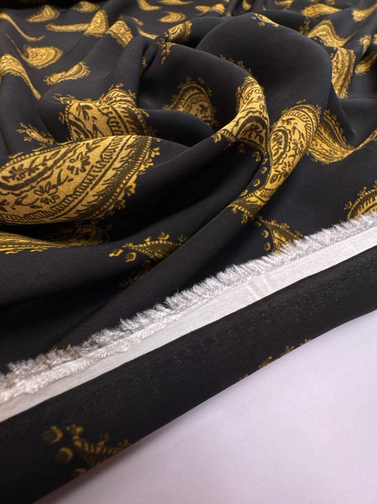 Viscose Paisley Print Lightweight Black