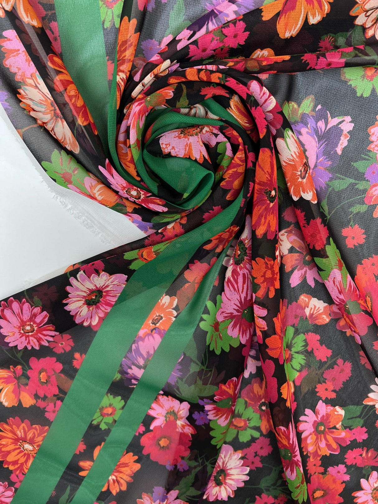 Polyester Chiffon Printed Black Pink Floral