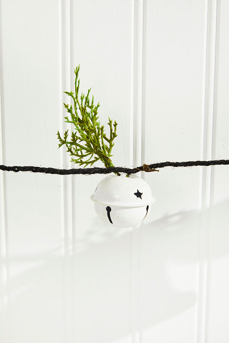 67” White Country Bell Garland