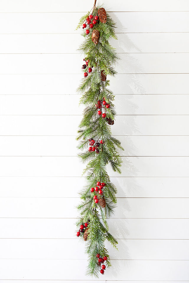 5' Berry Pine with Pinecones Garland