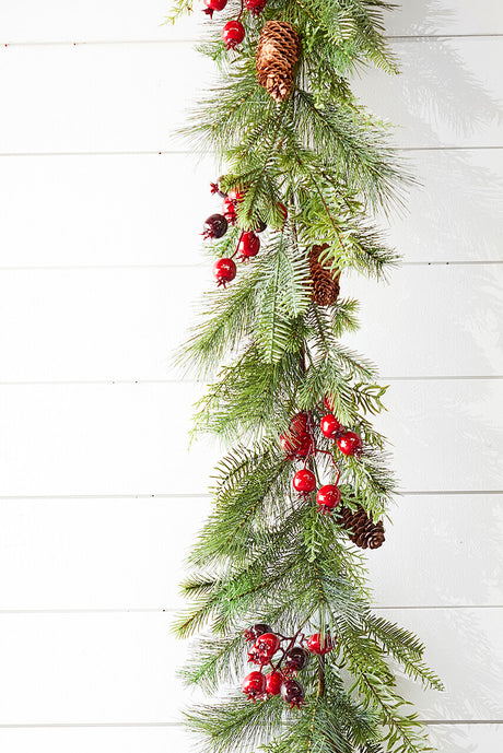 5' Berry Pine with Pinecones Garland