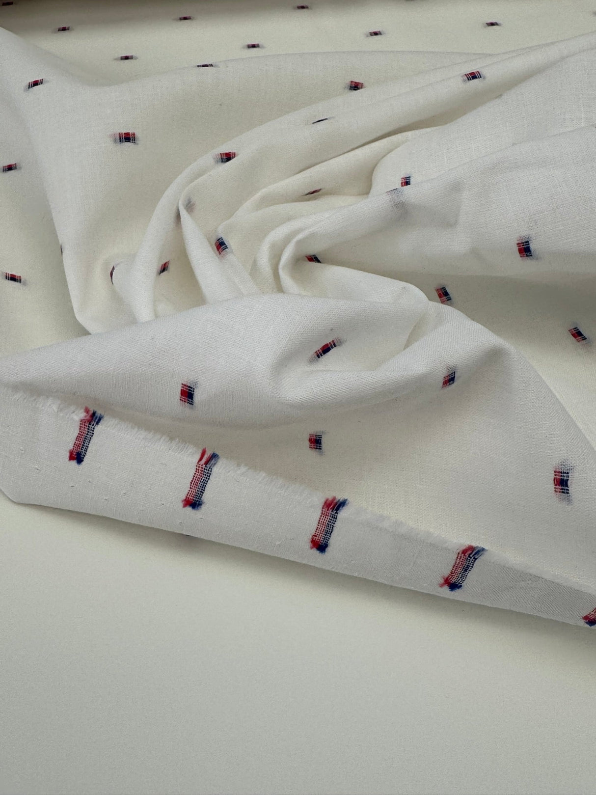 Cotton Linen Fil Coupé White Geometric