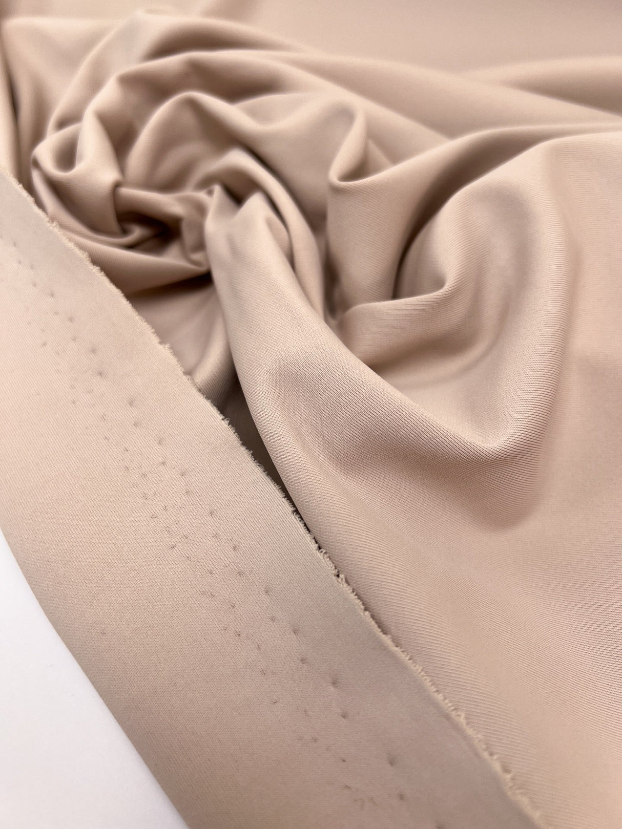 Polyester Elastane Knitted Fabric Beige Pink
