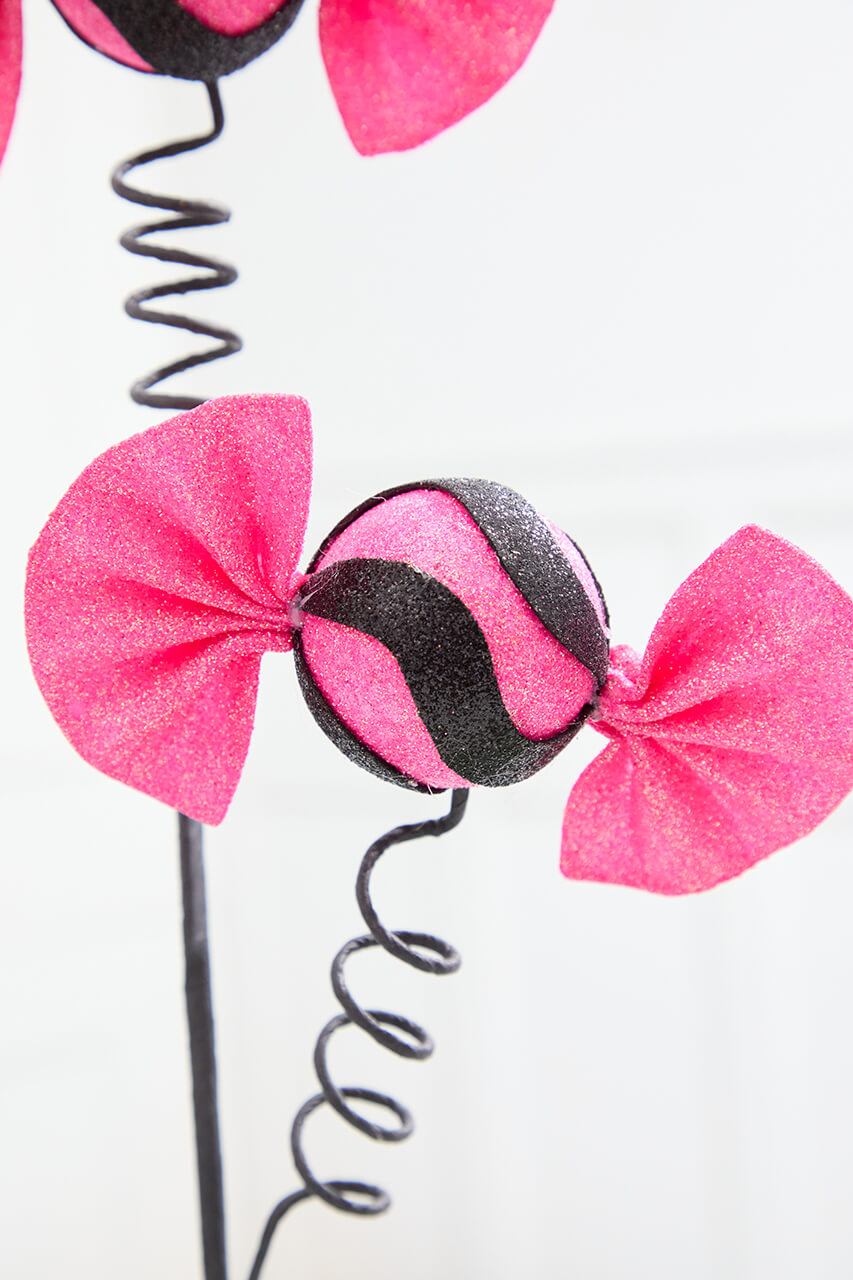 23" Pink Glitter Halloween Candy Spray