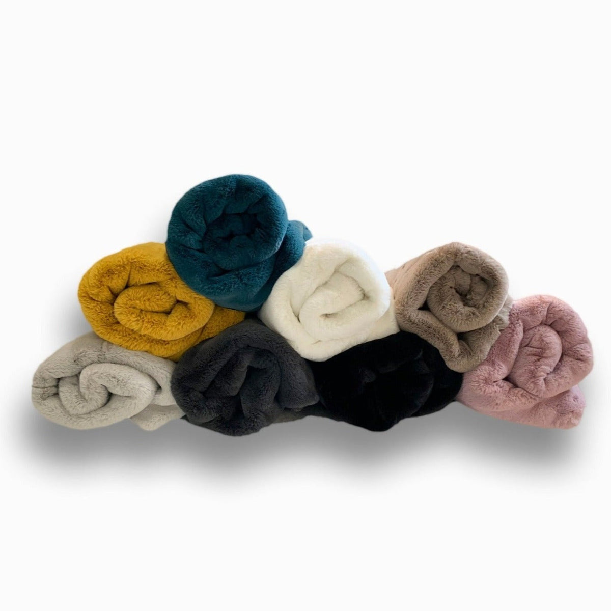 Soft Faux Fur Fabric Cozy Chinchilla Look for Blankets & Throws