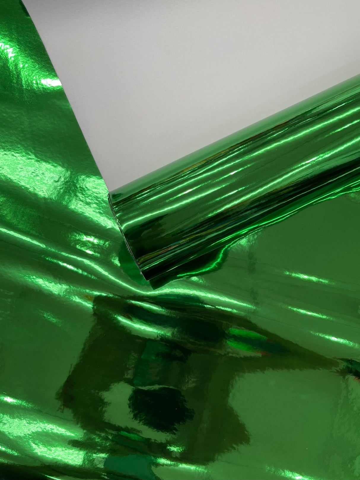 Chrome Mirror Reflective Vinyl Fabric - Mirror Reflective Finish, 54" Width (1 Yard)