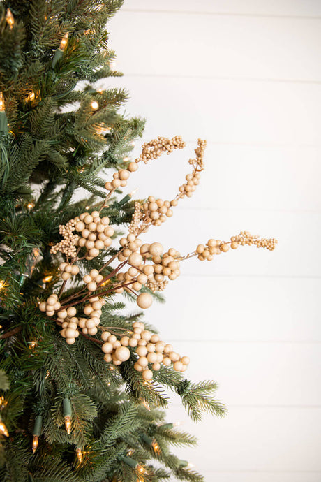 18” Cream Dew Berry Christmas Spray