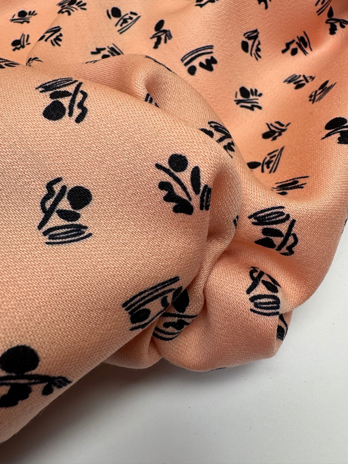 Wool Sateen Abstract Print Black Pink