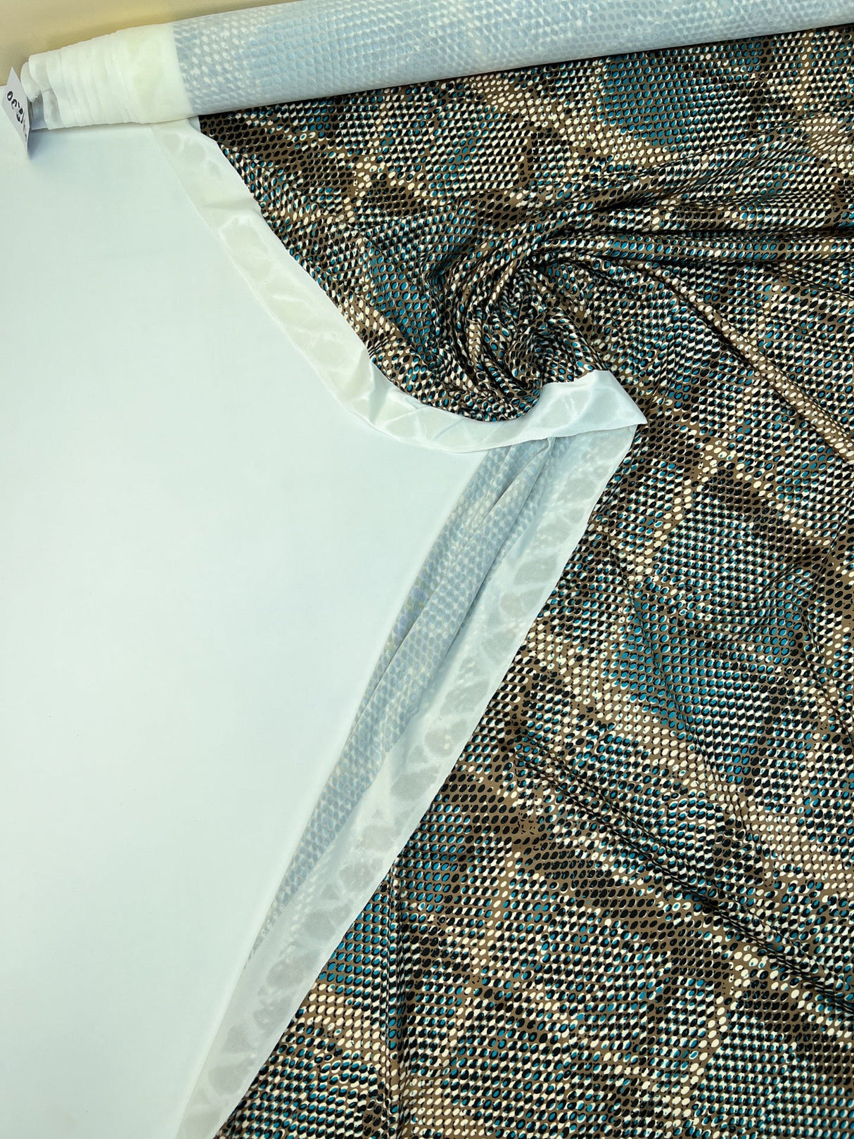 Printed Polyester Elastane Knitted Fabric Brown Blue