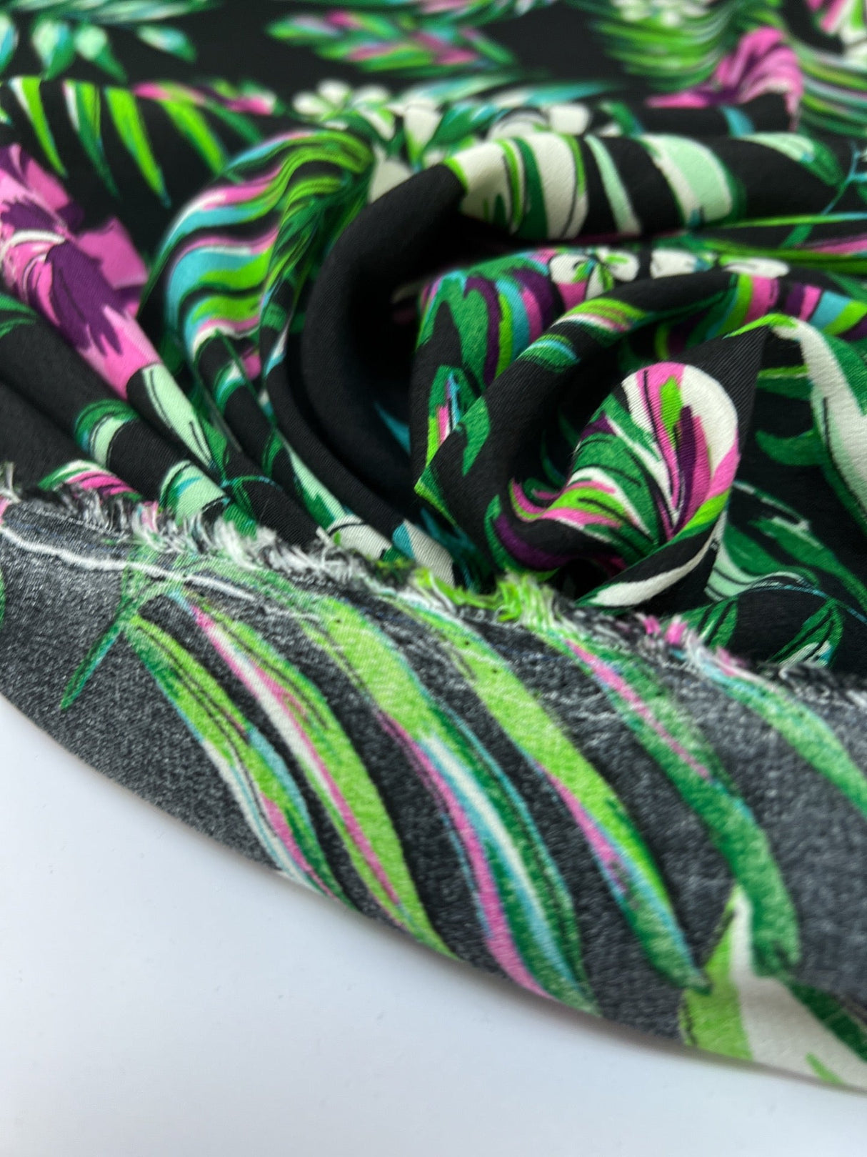 Viscose Crepe Floral Print Green Black