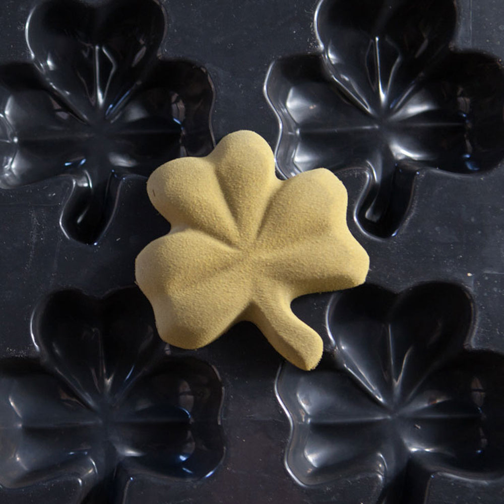 Demarle Flexipan Inspiration Shamrock, 3.37" x 3.62" x .85" H, 24 Cavities