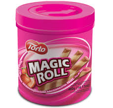 Torto Magic Wafer Roll With Strawberry Cream 180G