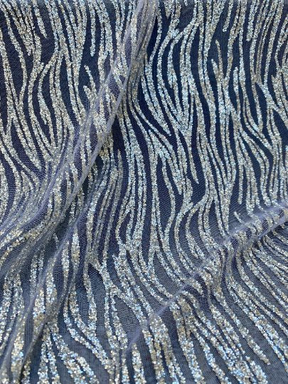 Glitter Lace Silver Wave Design