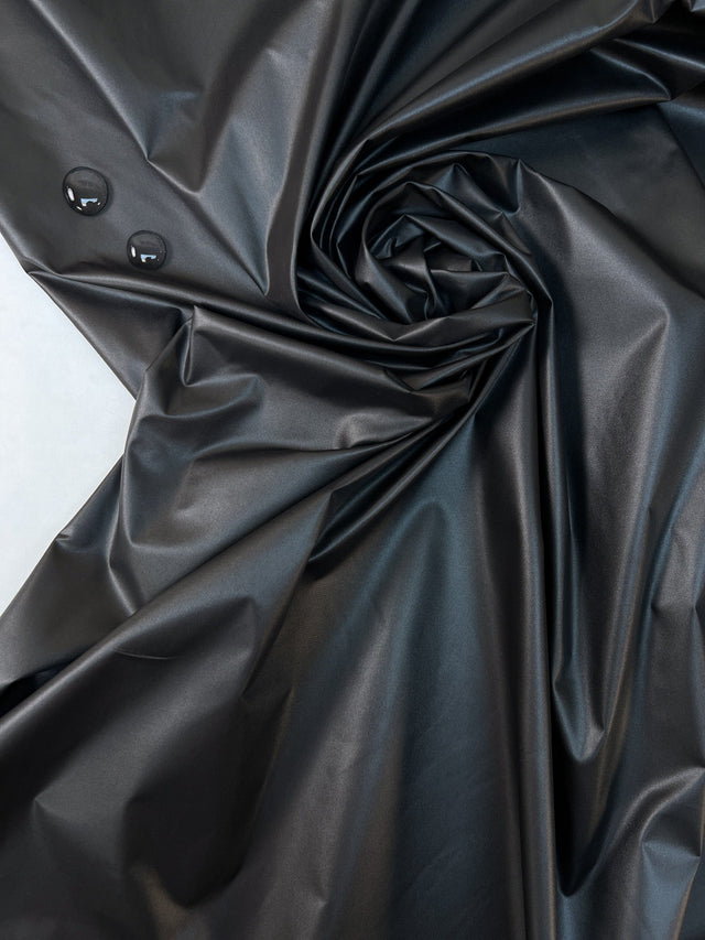 Italian Black Waterproof Polyester Jacket Fabric