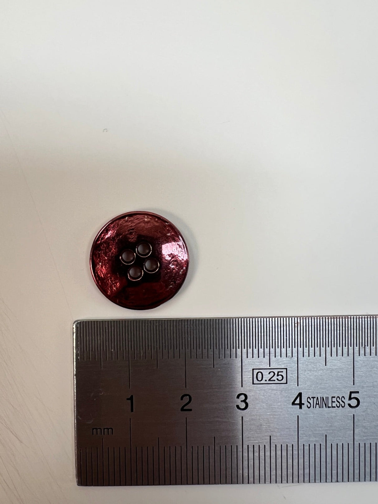 Metal Shades Of Red Sewing Notions