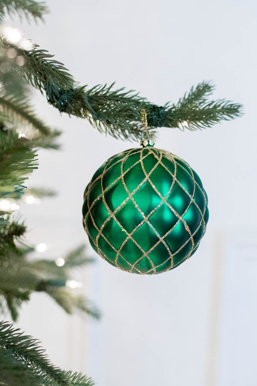 10 CM Quilted Matte Glitter Net Ball Ornament Emerald Green
