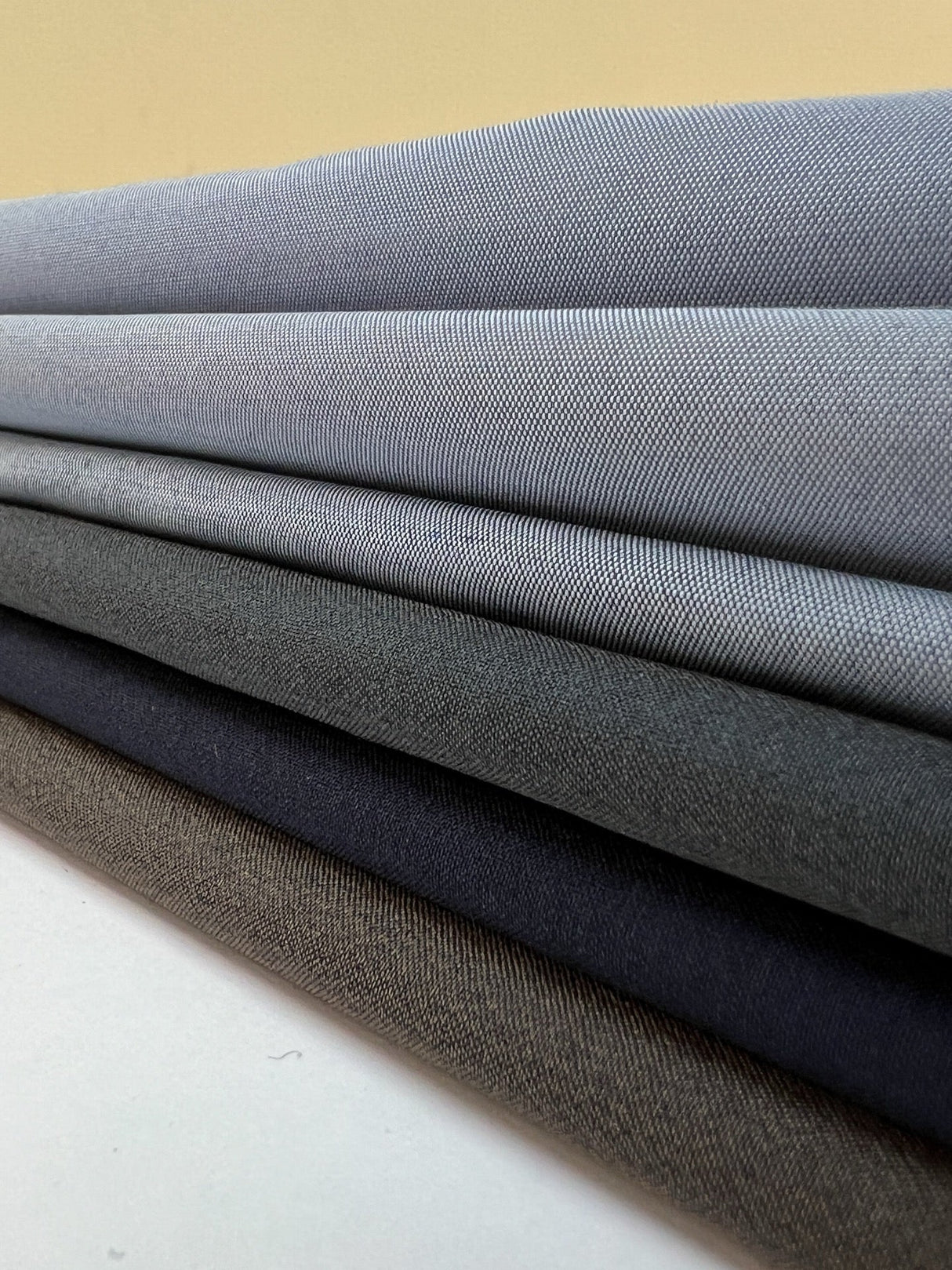 Wool Polyamide Elastane Fabric