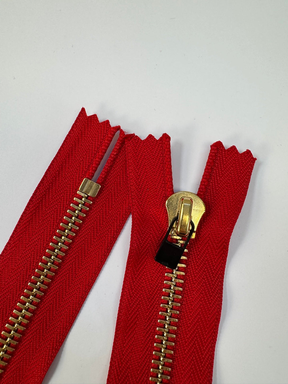Metal Sewing Notions Red Golden