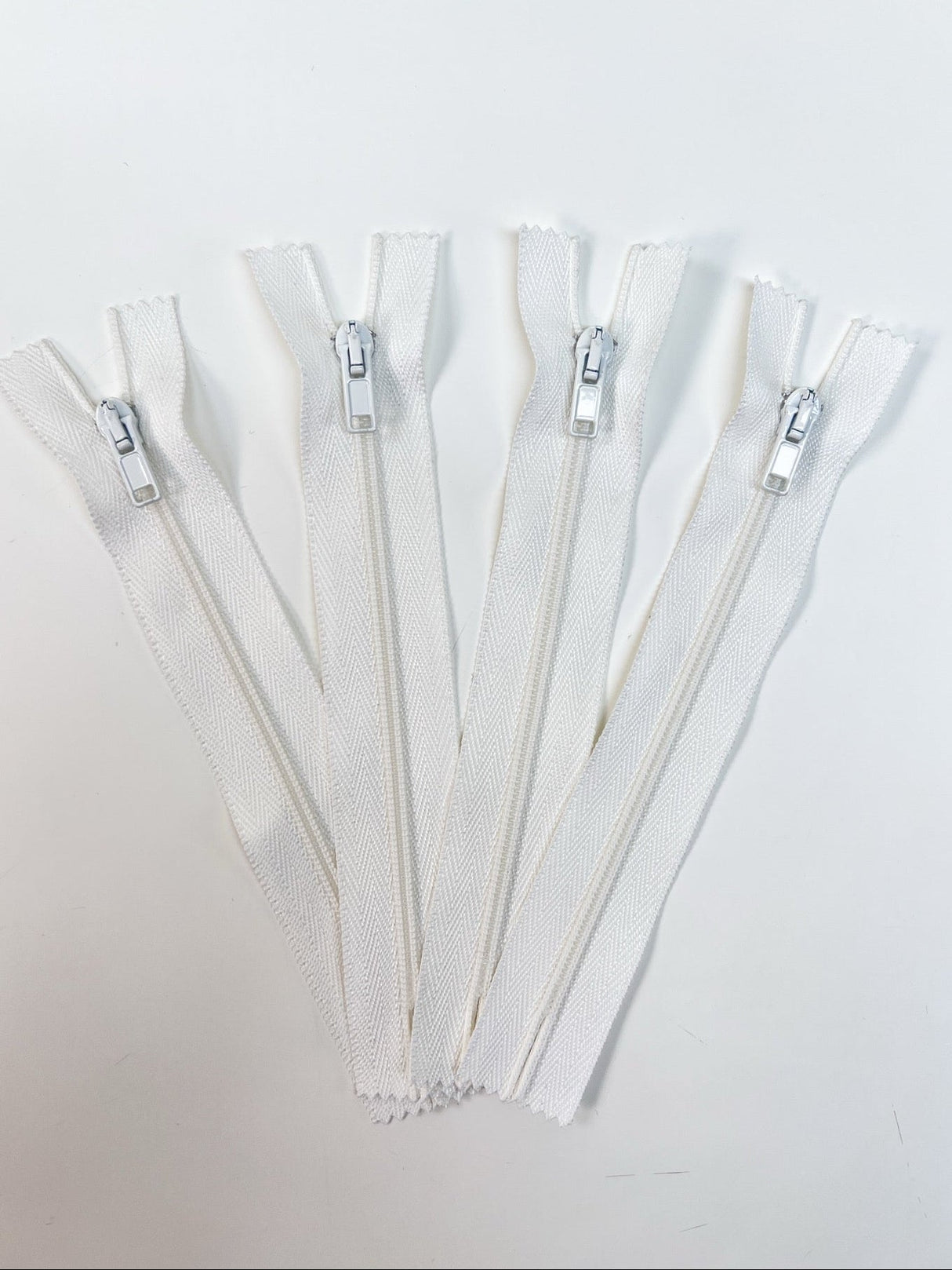 Polyamide Metal Sewing Notions White Shade