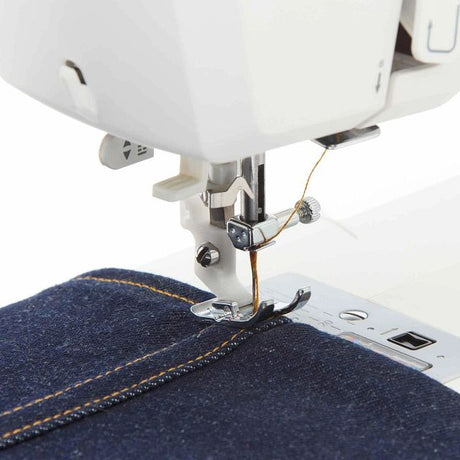 HUSQVARNA VIKING Refurbished ONYX 30 Sewing Machine