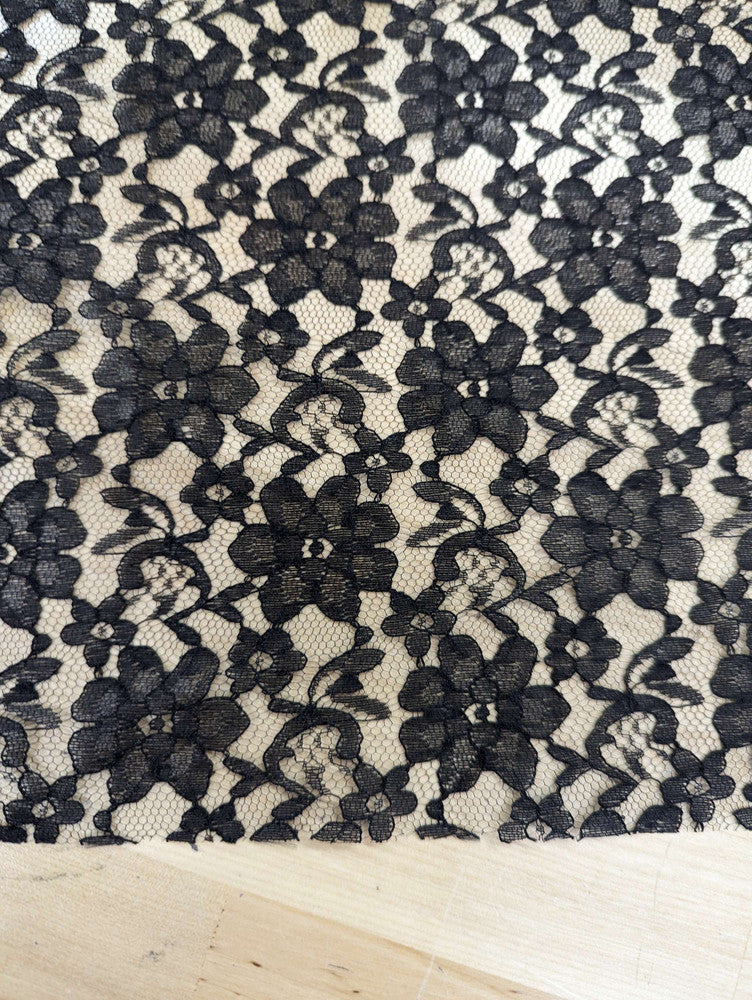 Raschel Lace 100 Percent Polyester Fabric - Floral Pattern, 58/59" Width (1 Yard)