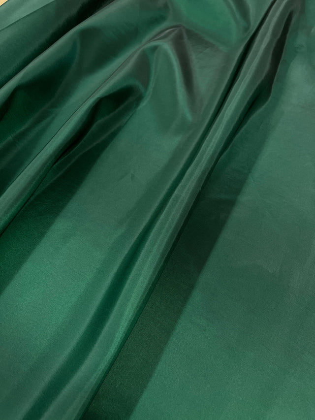 Hunter Green 100 Percent Polyester Taffeta Fabric - Solid Hunter Green, 58/59" Width (1 Yard)