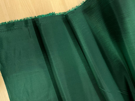 Hunter Green 100 Percent Polyester Taffeta Fabric - Solid Hunter Green, 58/59" Width (1 Yard)