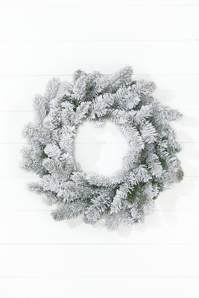 24" Classic Flocked Wreath