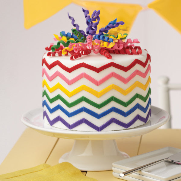 Wilton Decorator Preferred Purple Fondant, 24 oz. Fondant Icing