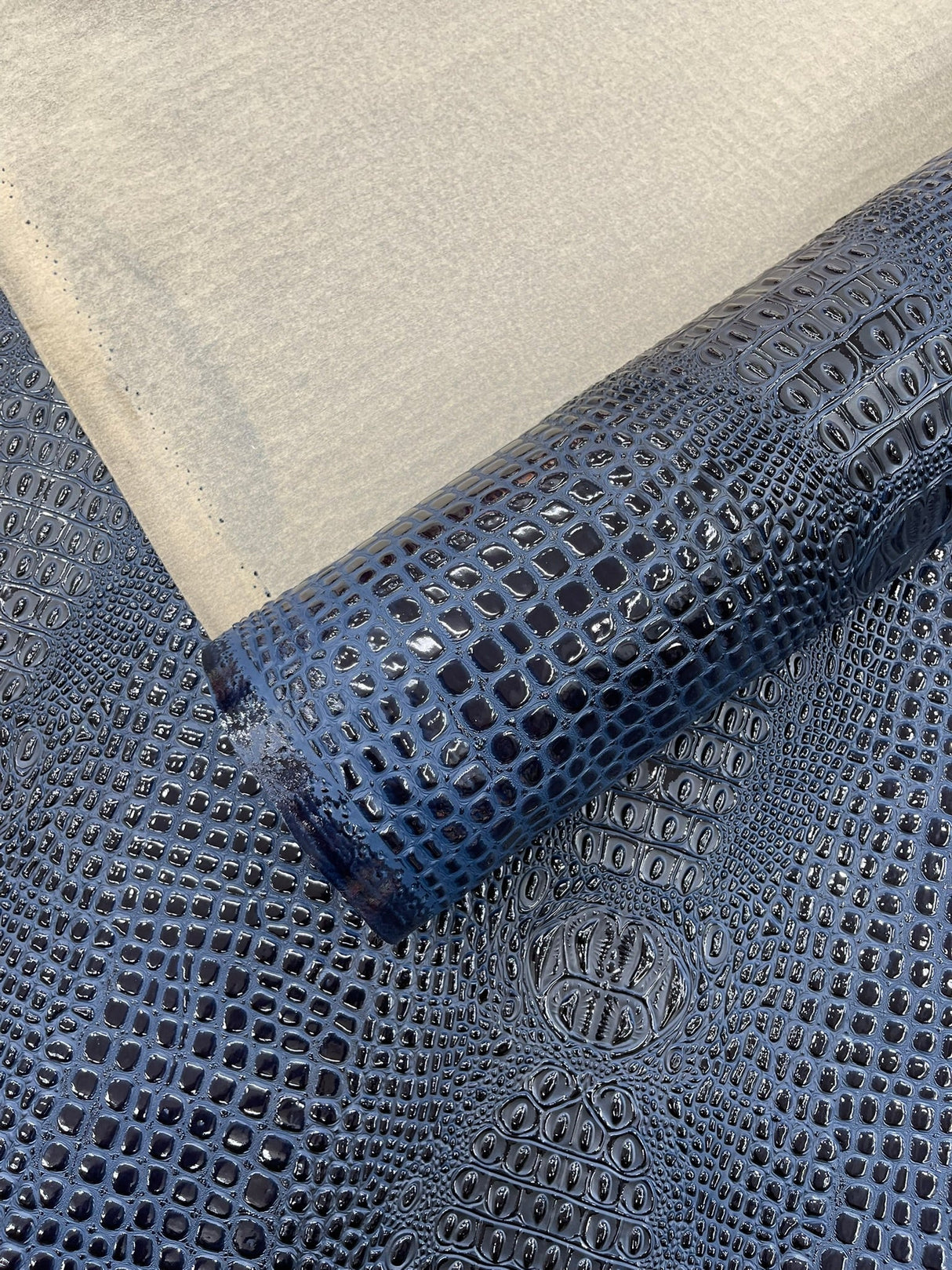 Glossy Two Tone Gator Vinyl Fabric - Alligator Faux Leather, 54" Width (1 Yard)