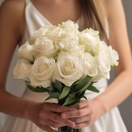 White Roses Bridesmaids Bouquets 3 Sets 28 Stems Wedding Flowers Elegant Design