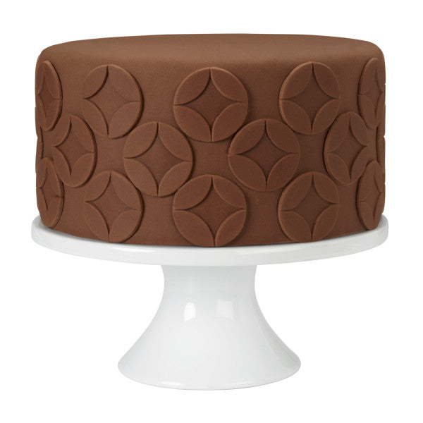 Wilton Decorator Preferred Chocolate Fondant, 24 oz. Fondant Icing