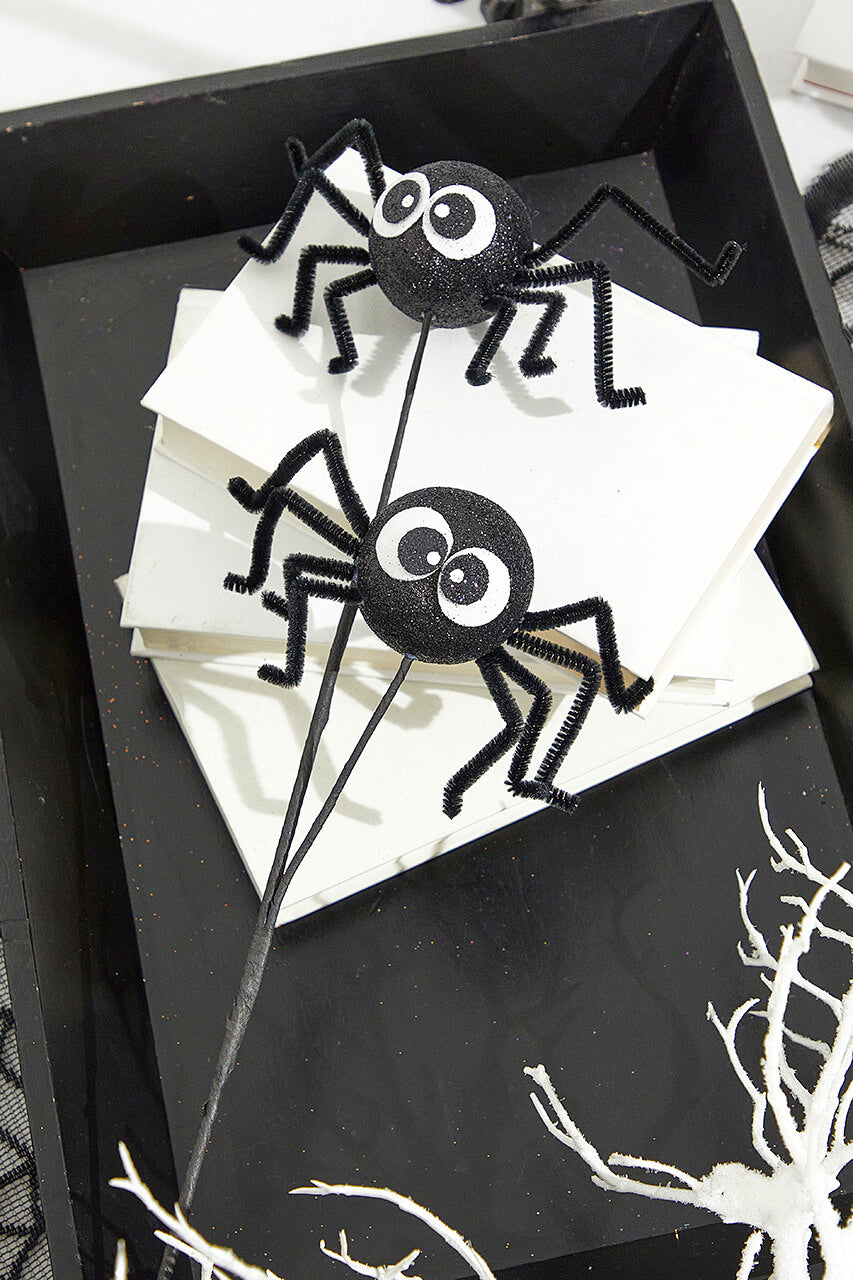 21" Black Spider Spray