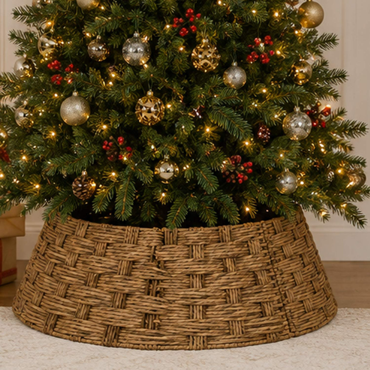 36in Woven Hyacinth Christmas Tree Collar Basket Base Cover