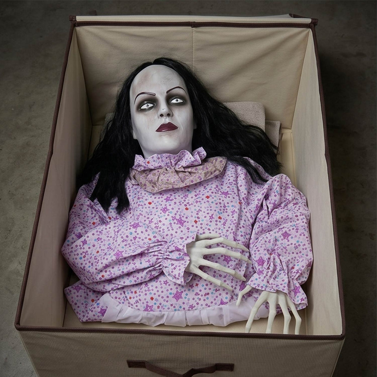 5 Ft Animated Crawling Creepy Woman Halloween Decoration